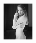 Nina B. - Portrait